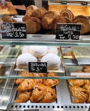  at De Giovanetti Renzo e Rosanna in Bellinzona