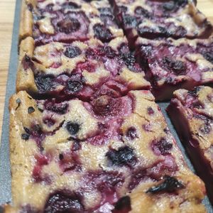 Clafoutis de frutos rojos at Saboro Comida Consciente in Castellon De La Plana