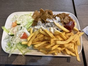 Veganer Döner Teller at Reyna in Dortmund