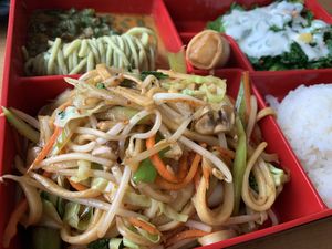 Bento box - noodles at Trendy Vegan in Houston