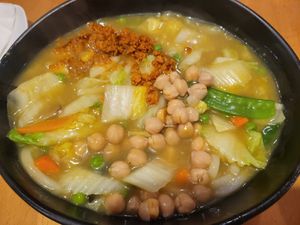 Curry udon noodles at Trendy Vegan in Houston