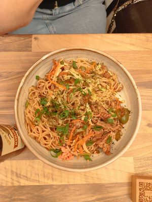 Yakisoba vegana at Okashi Sanda in Madrid