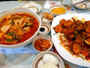 great meal at Hwang-Geumlyong 황금룡 in Seoul