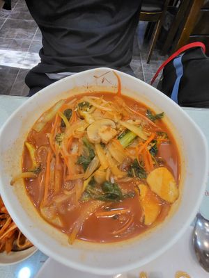 Jjamppong at Hwang-Geumlyong 황금룡 in Seoul