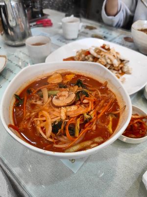  at Hwang-Geumlyong 황금룡 in Seoul