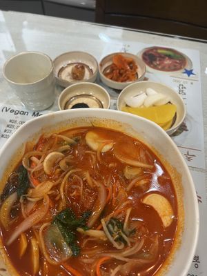   at Hwang-Geumlyong 황금룡 in Seoul