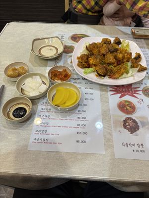   at Hwang-Geumlyong 황금룡 in Seoul
