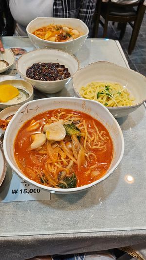  at Hwang-Geumlyong 황금룡 in Seoul