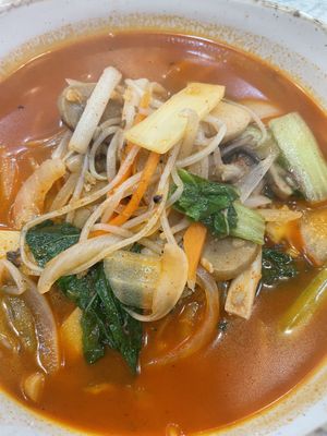Vegetable jjambbong noodle. Yum  at Hwang-Geumlyong 황금룡 in Seoul