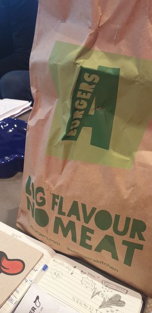 Packaging at A Burgers - rue Simart in Paris