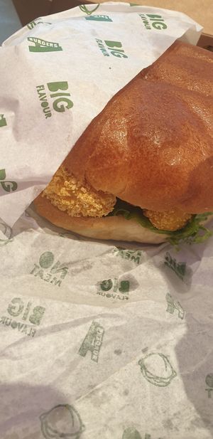 Smokehouse Supreme Burger at A Burgers - rue Simart in Paris