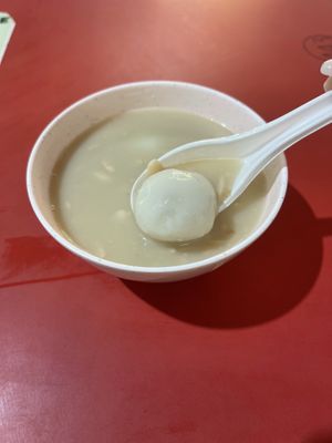   at 75 Ah Balling Peanut Soup 花生汤圆 - Chinatown in Central Singapore
