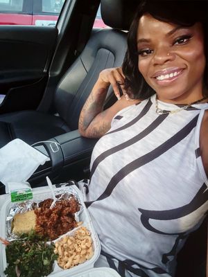 Dinner with fried oyster mushrooms covered in habanero sauce with Mac n cheese cornbread and kale salad at Karelyns Vegan Soul Café in Orlando