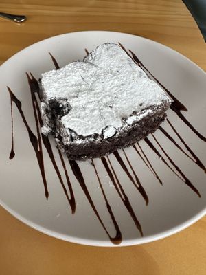 Brownie  at Bosque Urbano in San Jose