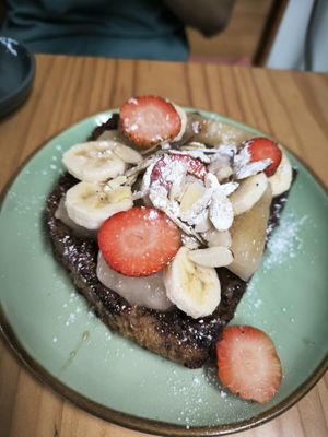Media tostada francesa at Bosque Urbano in San Jose
