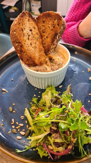 Mushroom pot at Holy Cannoli in Blackburn