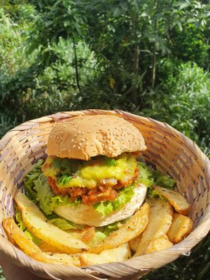 Soy and guacamole burger  at Omampitú in Florianopolis