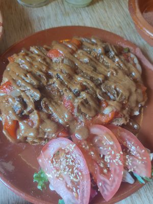Tosta de berenjena, setas y tomate at El Templo de Byggvir in Navacerrada