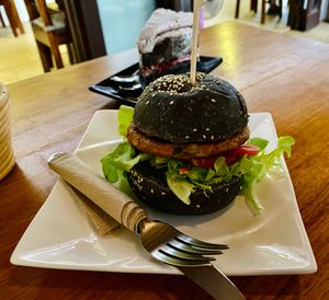 Vegan burger at Nang Sabai Cafe Artisan Bakery in Koh Samui