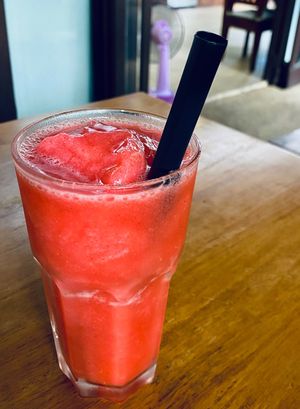 Fruit shake at Nang Sabai Cafe Artisan Bakery in Koh Samui