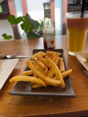 French fries at Nang Sabai Cafe Artisan Bakery in Koh Samui