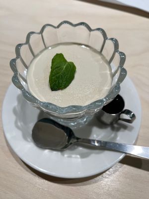 Vegan pudding at Vegan Bistro Jangara in Tokyo
