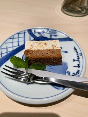 Caramel nut cake at Vegan Bistro Jangara in Tokyo
