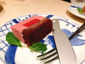 Vegan cake1 at Vegan Bistro Jangara in Tokyo