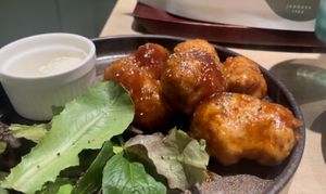 Vegan Buffalo Chicken  at Vegan Bistro Jangara in Tokyo