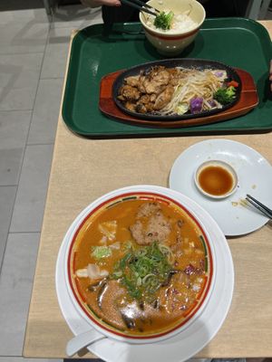 Juju Grill (soy meat grilled on iron plate) on top, vegan Karabon below  at Vegan Bistro Jangara in Tokyo