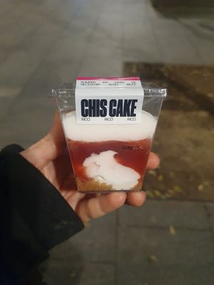 Cheesecake (4€) at Good Shit, Vegan Kebabs in Barcelona