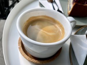 good coffee at Südlicht Cafe in Cologne