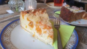 Mandarinen-Käse-Streuselkuchen at Lilli's Kuchenwerkstatt in Saarbrucken