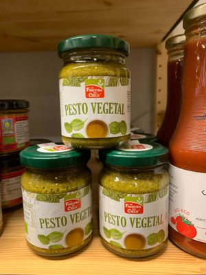 Vegna Pesto at Linverd Market in Barcelona