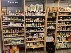Organic preserves at Linverd Market in Barcelona