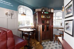 Door View Aug 2018 at The Royal Blenheim in Oxford