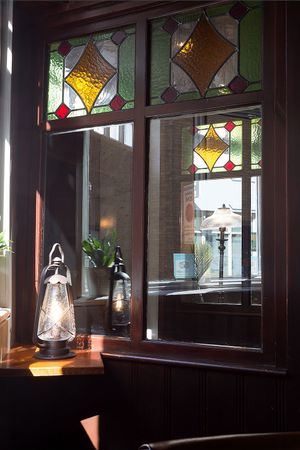 New Lamp & Porch Aug 2018 at The Royal Blenheim in Oxford