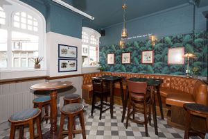 Front Seating Area Aug 2018 at The Royal Blenheim in Oxford