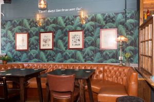 Fixed High Sofa Aug 2018 at The Royal Blenheim in Oxford