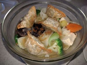 wonton soup at Loving Hut - Fredenborgsveien in Oslo