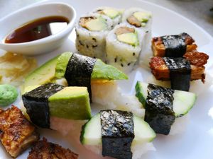 Sushi at Loving Hut - Fredenborgsveien in Oslo