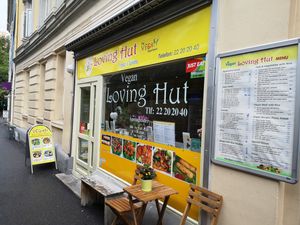 Outside at Loving Hut - Fredenborgsveien in Oslo