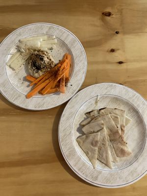 Best hummus in Mexico   at Tierra & Luna in Villahermosa