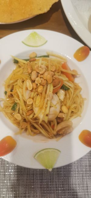 Thai papaya salad at San May in Phu Quoc