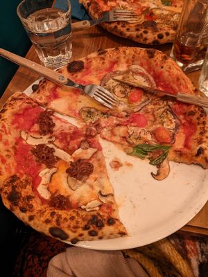  at Marcus Pizze Amore in Paris