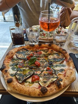 Pizza Vegan Melanzana.  at Marcus Pizze Amore in Paris