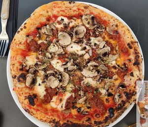 Umami pizza at Marcus Pizze Amore in Paris