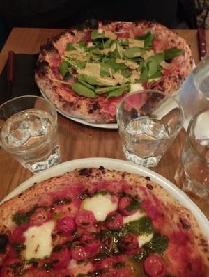 Vegan pizzas at Marcus Pizze Amore in Paris