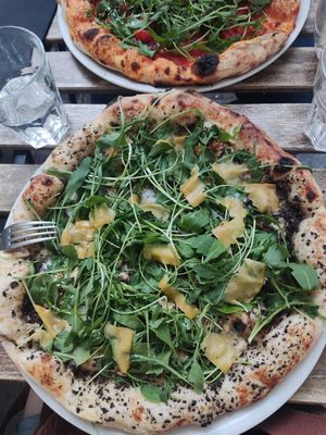  at Marcus Pizze Amore in Paris