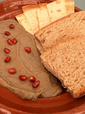 Bubaganoush  at MaduBar in Estepona